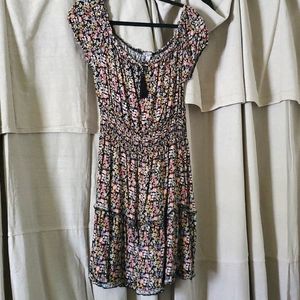 J for Justify floral short dress. Multicolor  size Large. Has elastic waist
